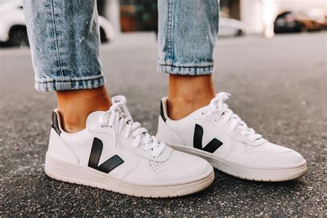 veja v10 shoes.